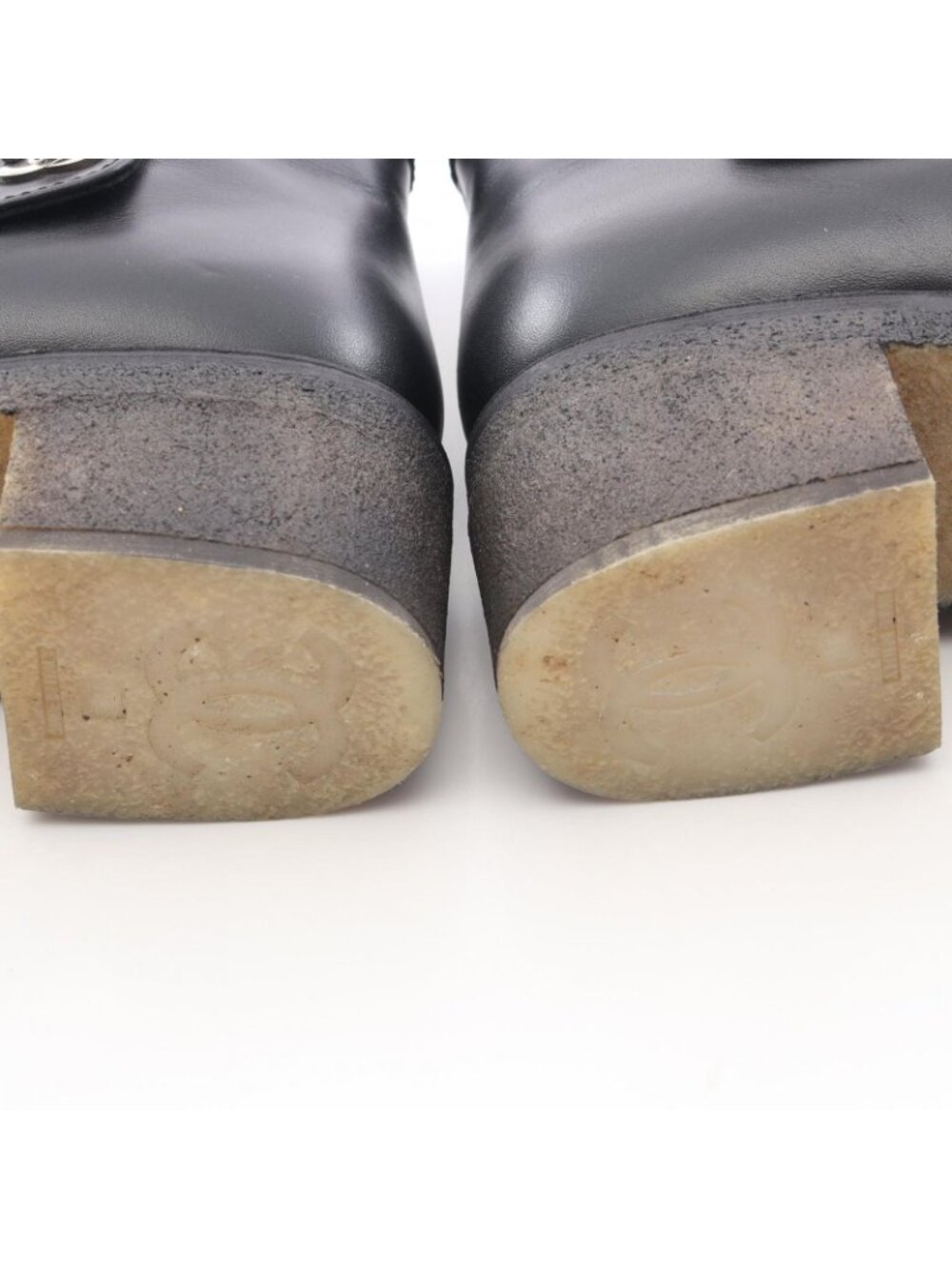 Chanel Boots CC Logo Short Leather - Picture 7 of 11
